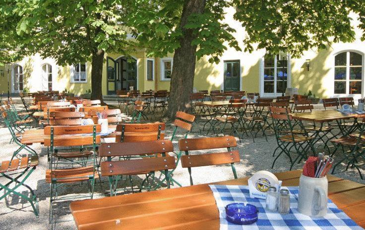 Tafernwirtschaft Hotel Schoenbrunn Landshut Exteriör bild