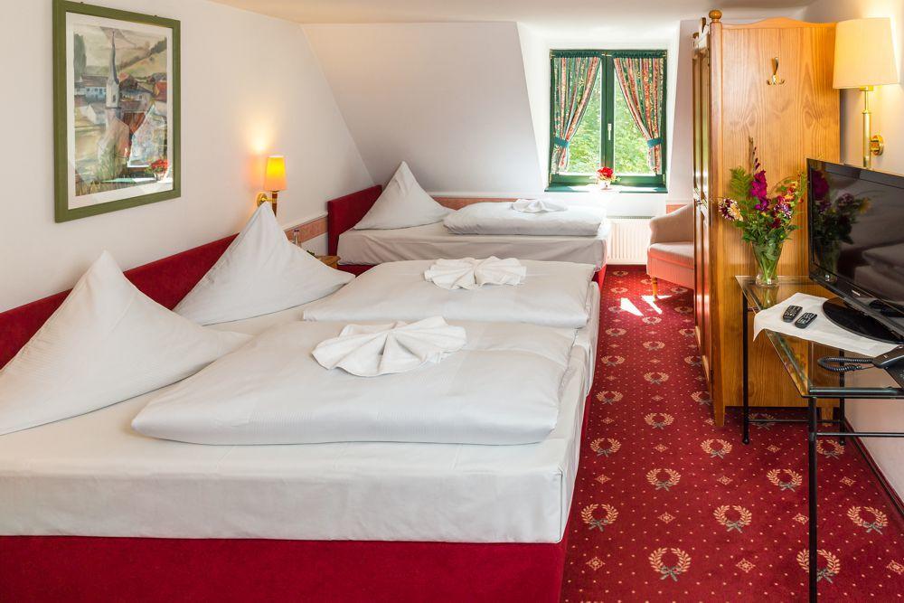 Tafernwirtschaft Hotel Schoenbrunn Landshut Exteriör bild